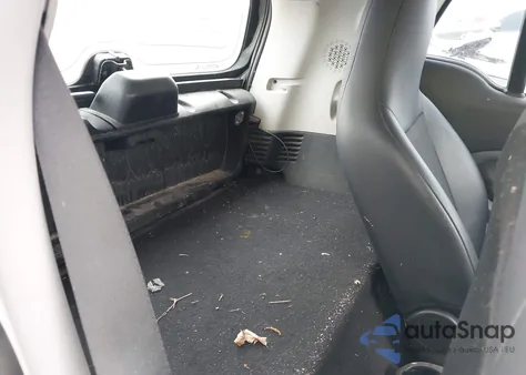 2016 Smart Fortwo Pure z USA, uszkodzony, nr VIN WMEFJ5DA3GK153253